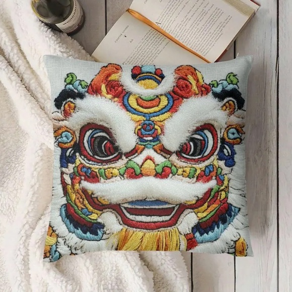 NIP! Set of 2 Extremely Detailed Chinese Dragon Faces Pillowcases! - Picture 3 of 5